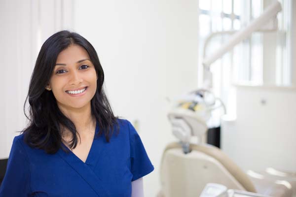 Popular Smile Makeover Options For Busy, Working Adults
