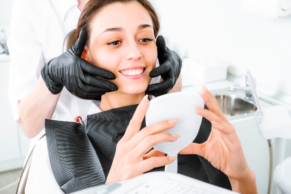 Which Cosmetic Dental Service Is Right For You?